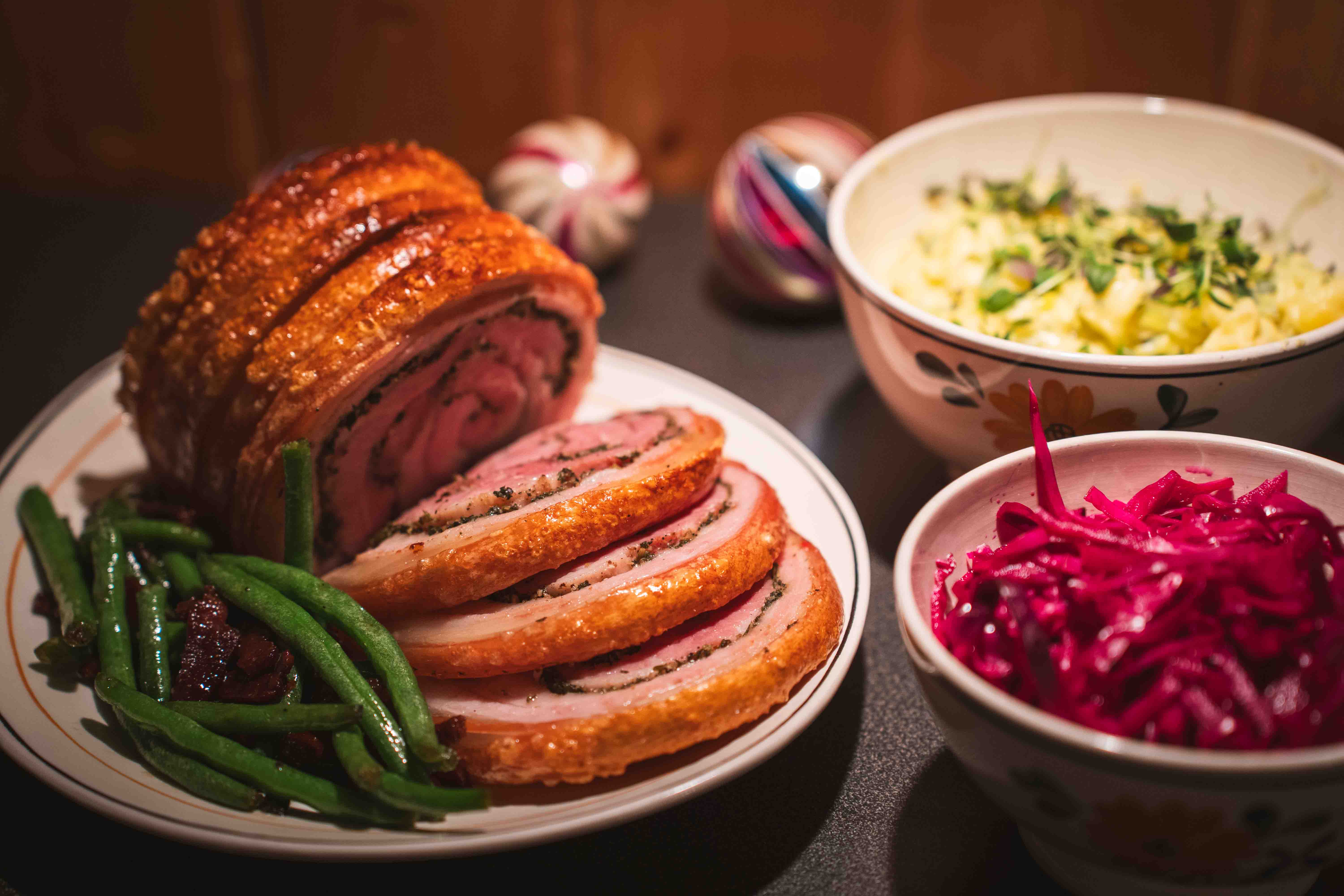 porchetta, sylta rødkål og colcannon